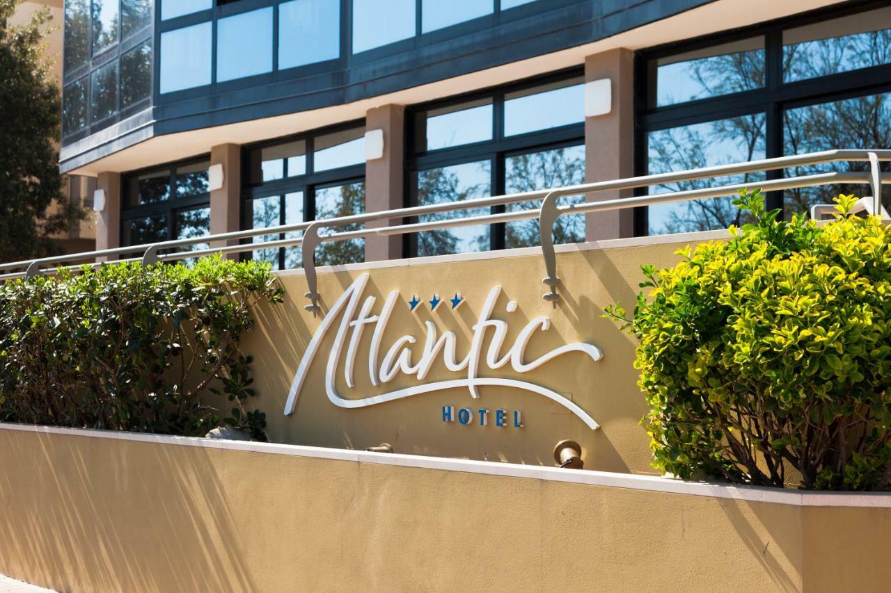 Hotel Atlantic Pesaro Esterno foto
