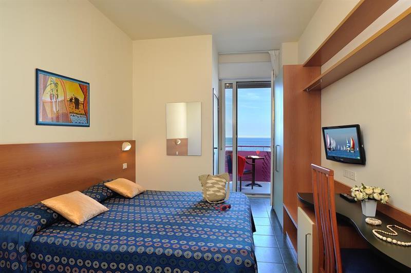 Hotel Atlantic Pesaro Esterno foto