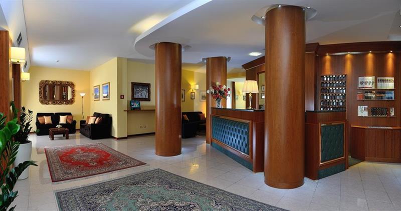 Hotel Atlantic Pesaro Esterno foto